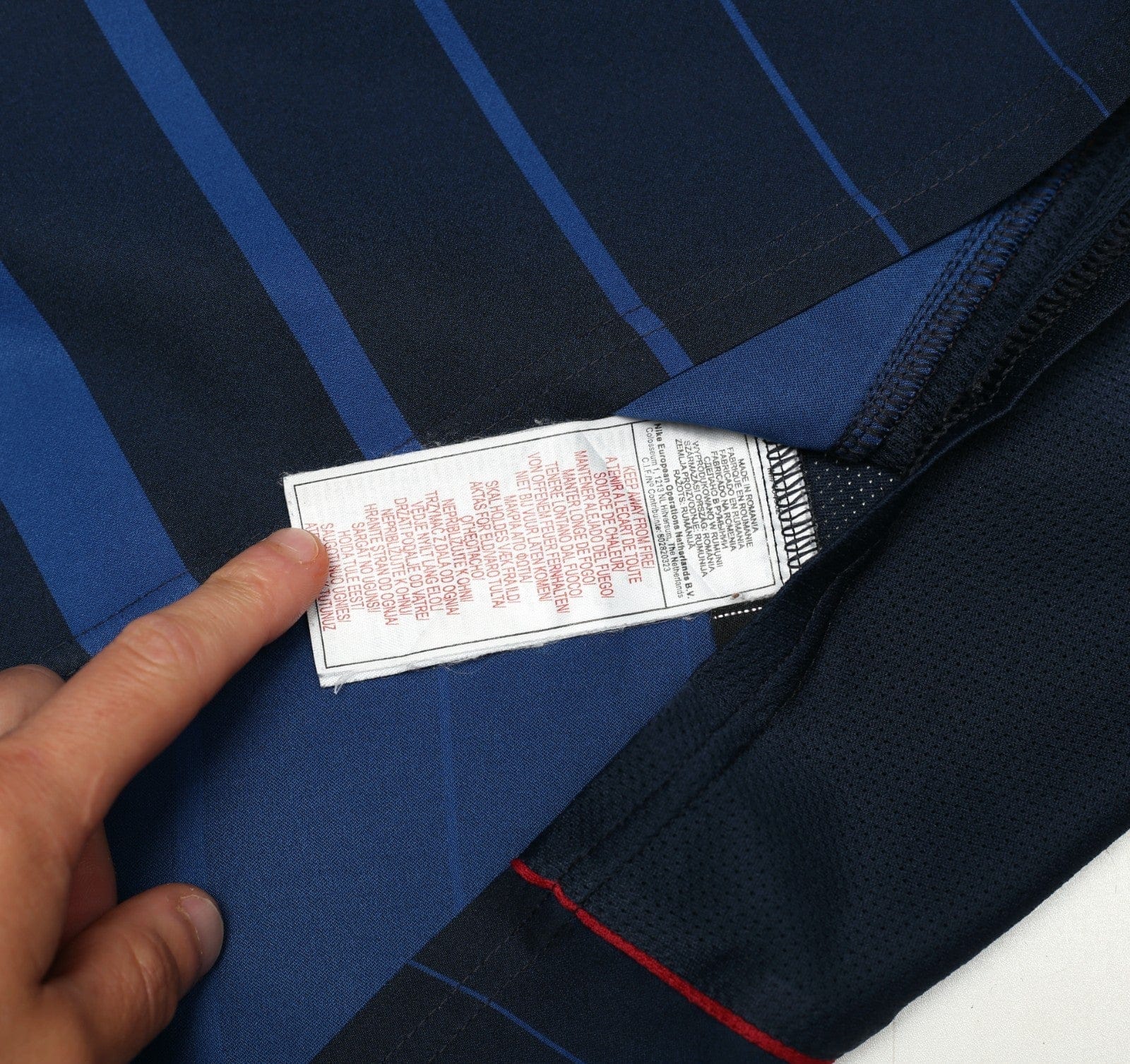 2004/05 RONALDINHO #10 Barcelona Vintage Nike Away Football Shirt (XXL)