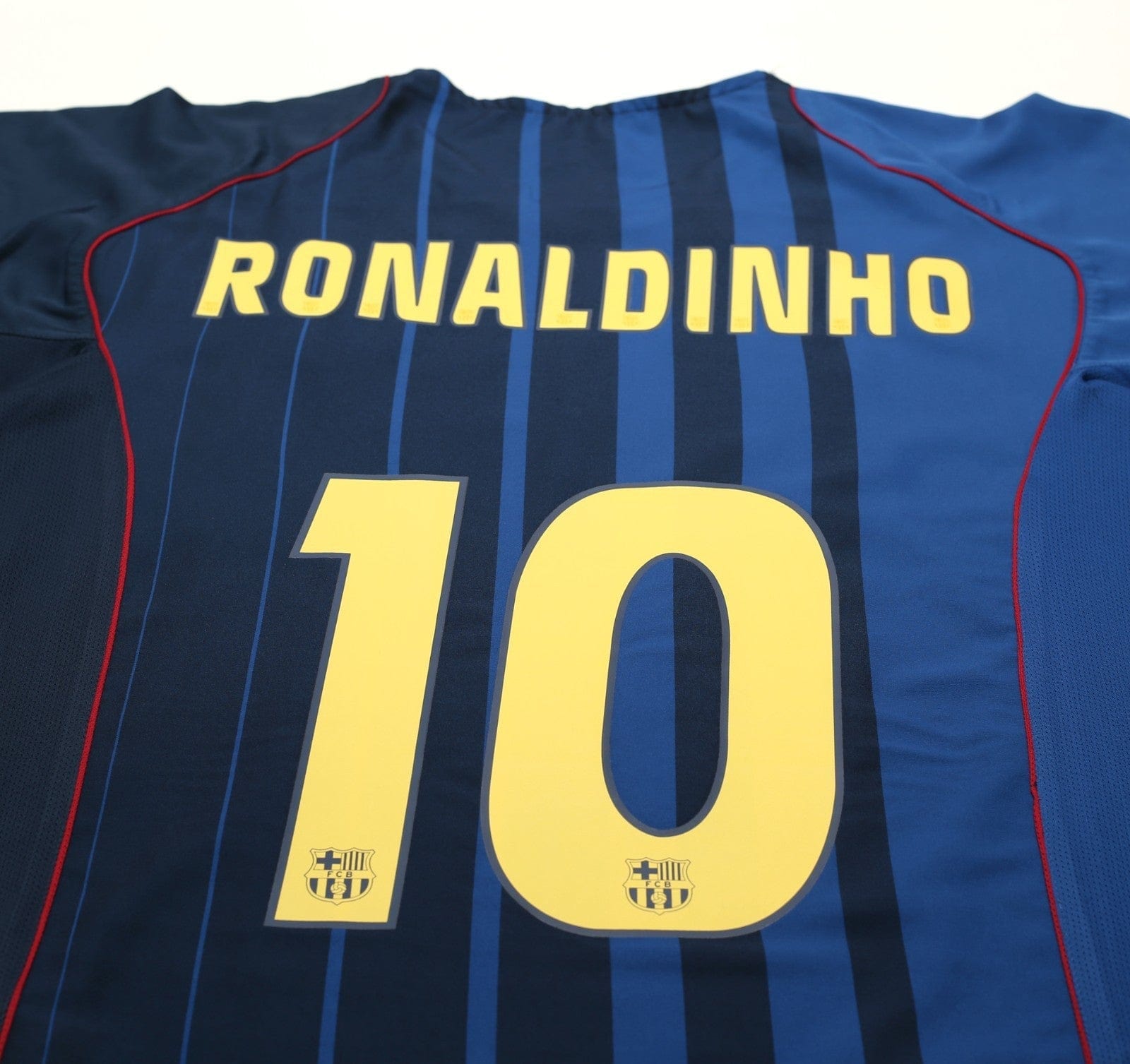 2004/05 RONALDINHO #10 Barcelona Vintage Nike Away Football Shirt (XXL)