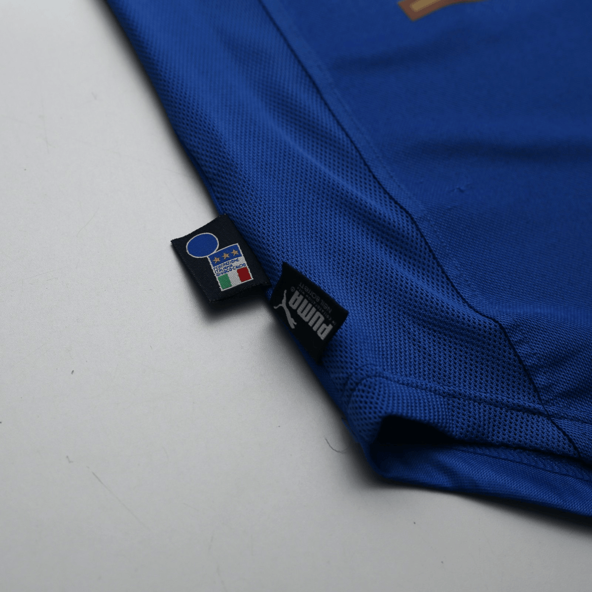 2004/06 Baggio #10 Italy Vintage PUMA Home Football Shirt (S)