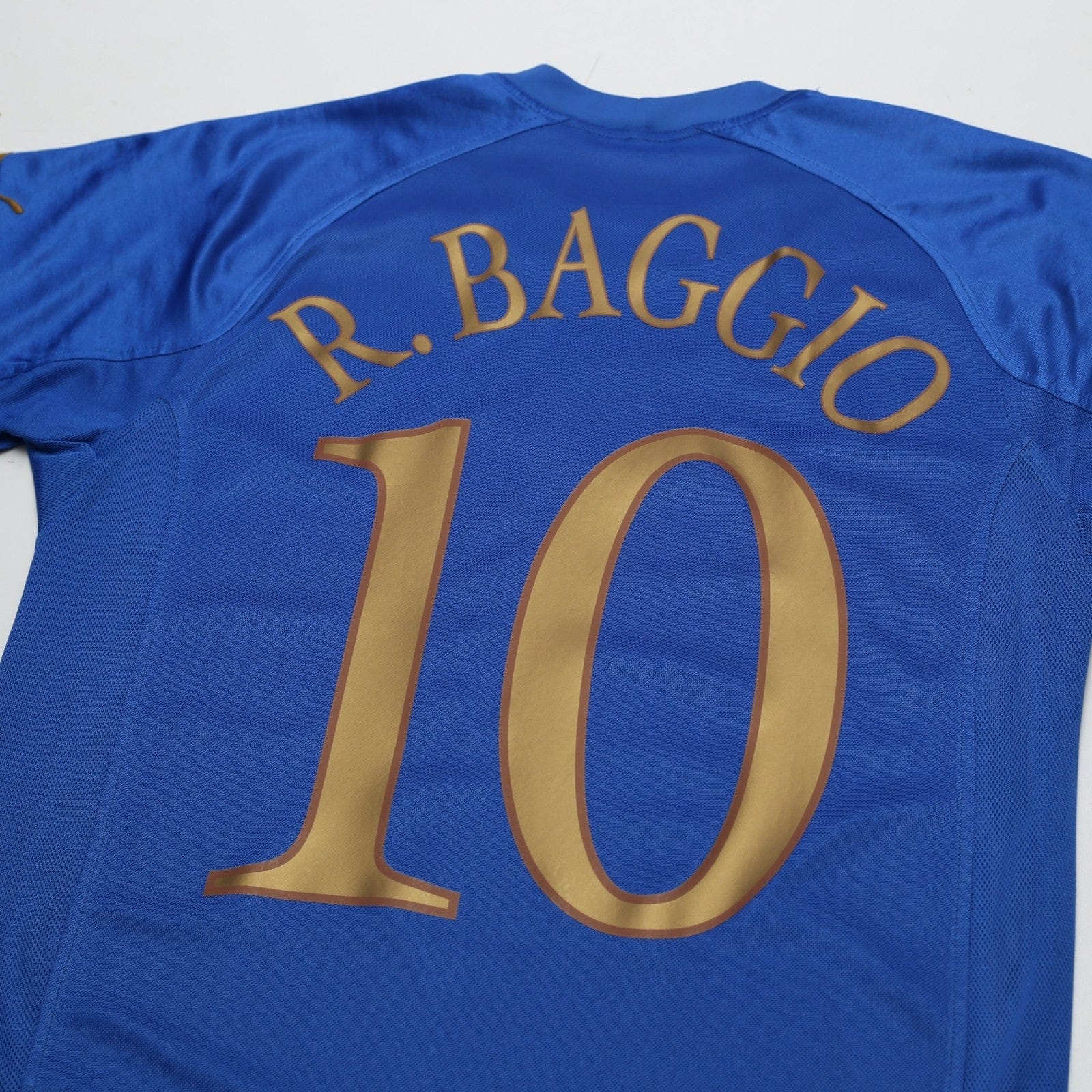 2004/06 Baggio #10 Italy Vintage PUMA Home Football Shirt (S)