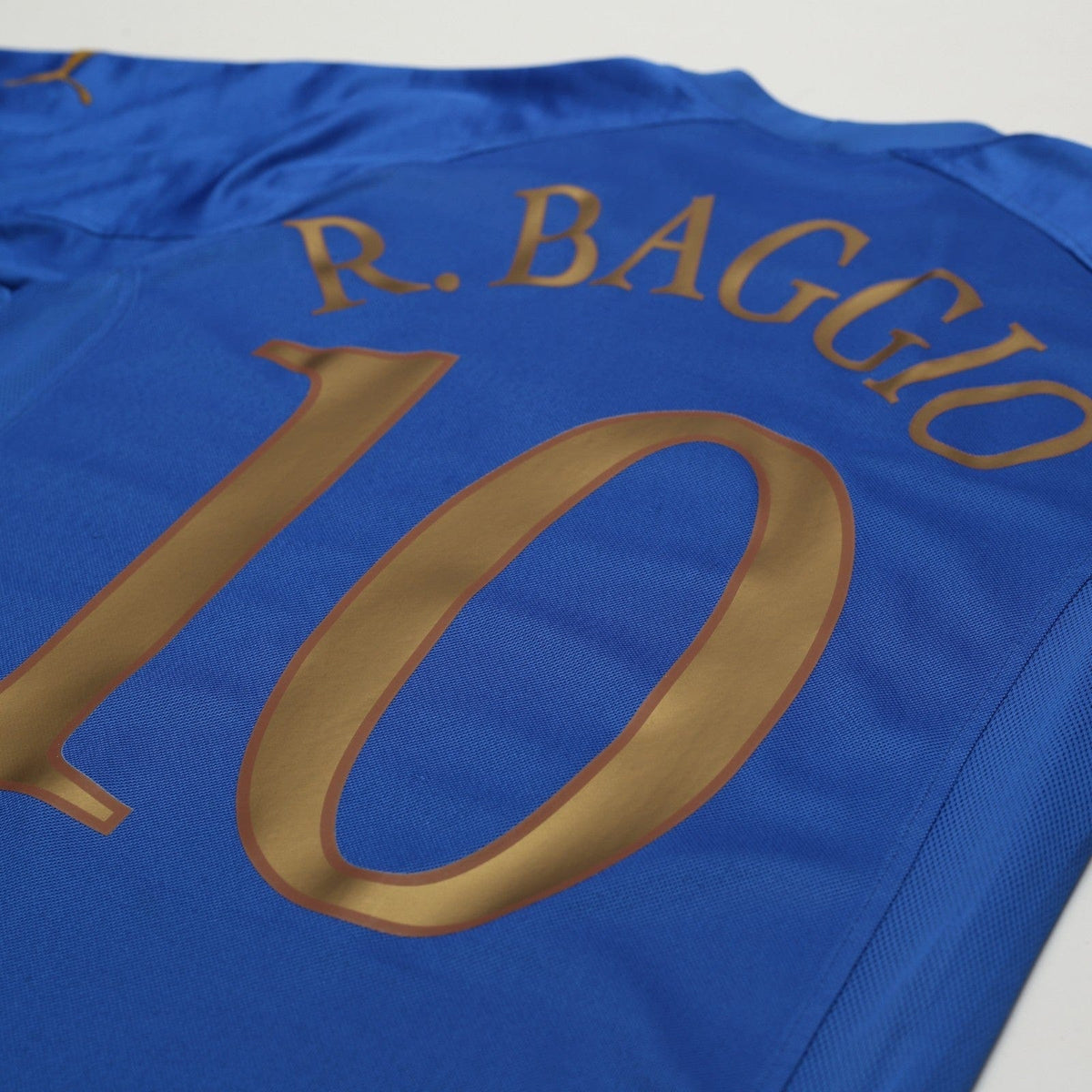 2004/06 Baggio #10 Italy Vintage PUMA Home Football Shirt (S)