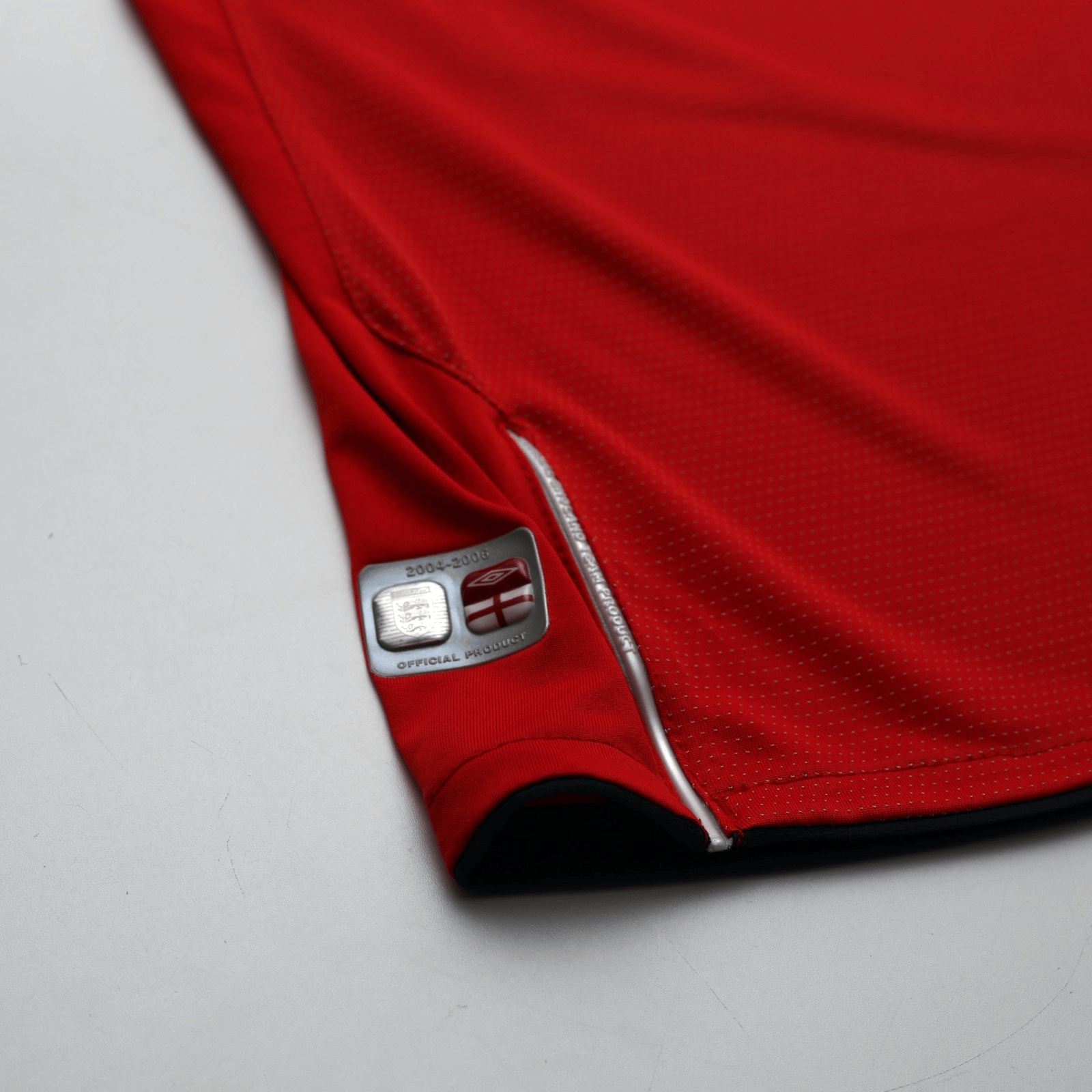 2004/06 Beckham #7 England Vintage Umbro Away Football Shirt (L) EURO 2004