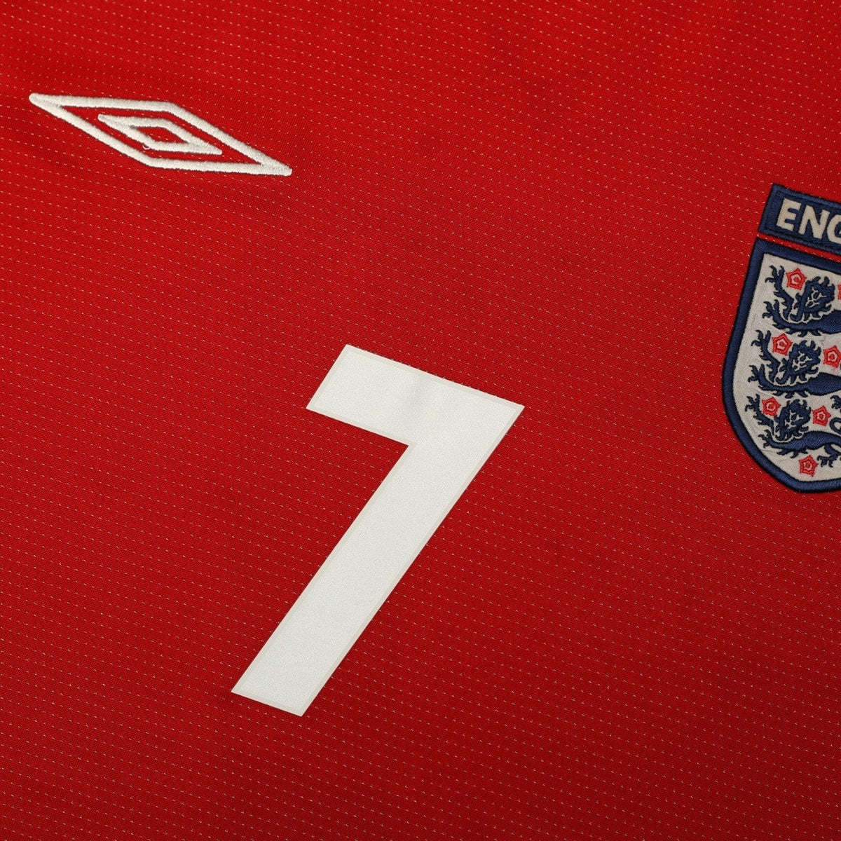 2004/06 Beckham #7 England Vintage Umbro Away Football Shirt (L) EURO 2004