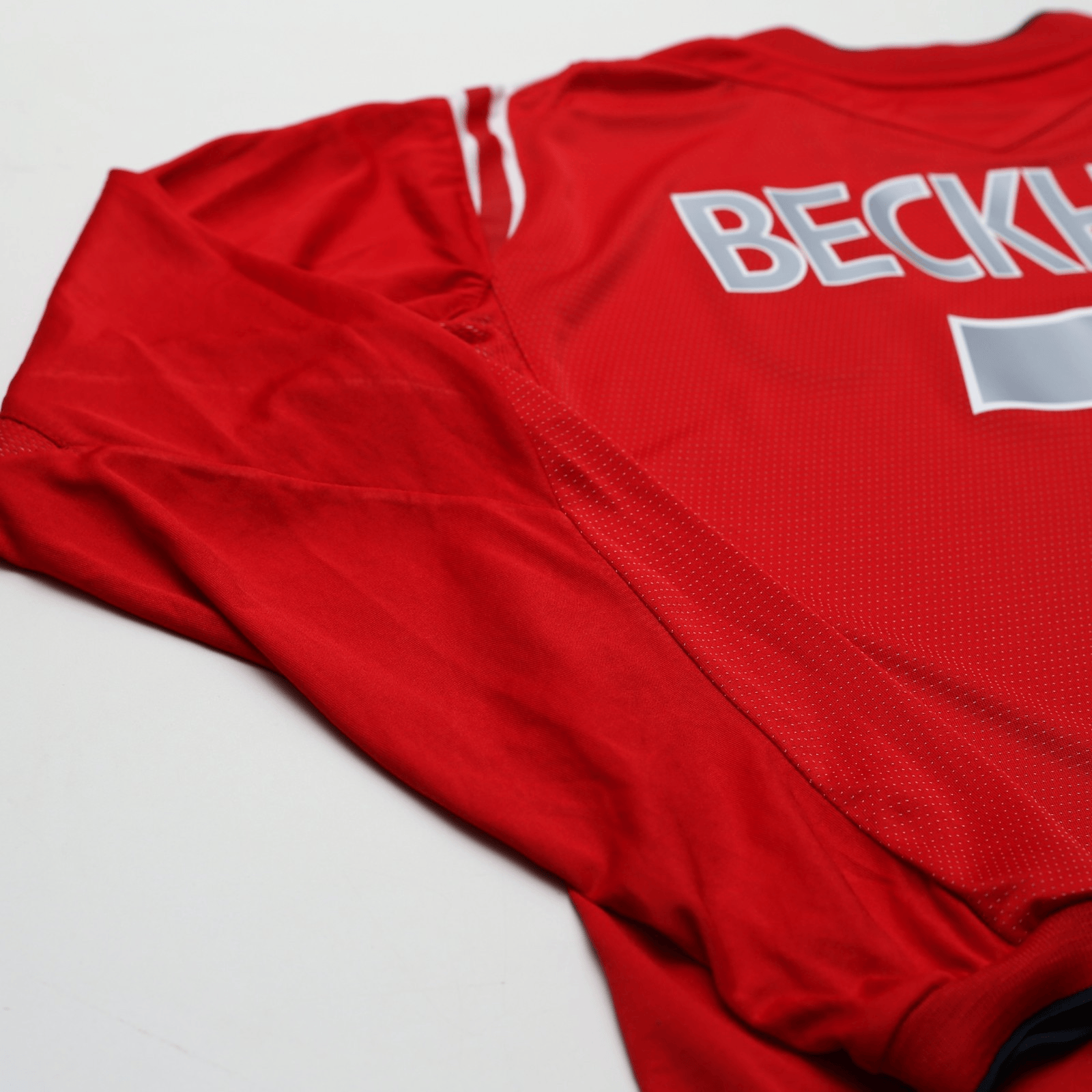 2004/06 Beckham #7 England Vintage Umbro LS Away Football Shirt (S) EURO 2004
