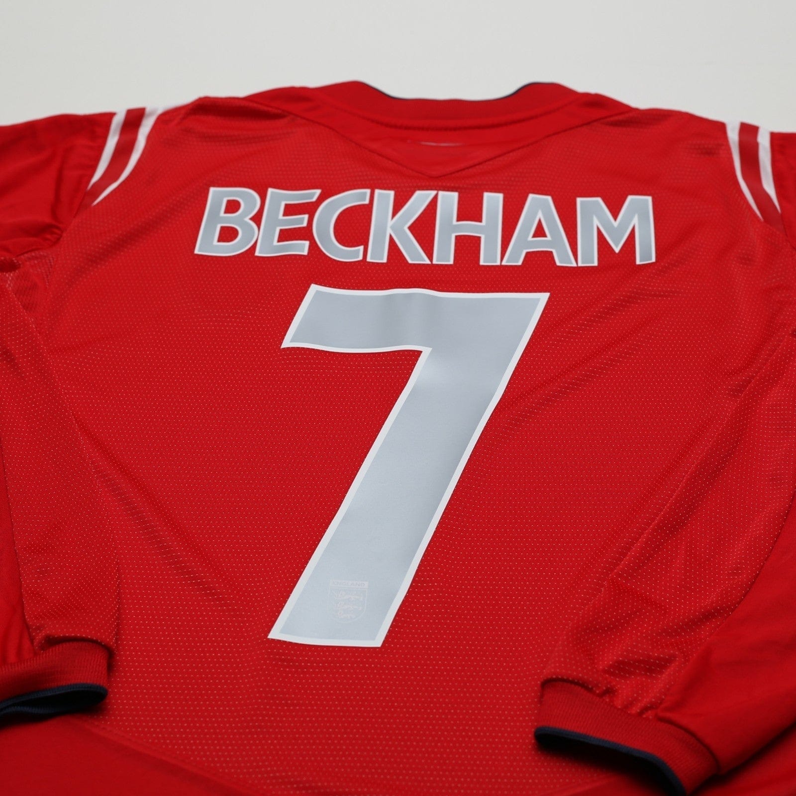 2004/06 Beckham #7 England Vintage Umbro LS Away Football Shirt (S) EURO 2004