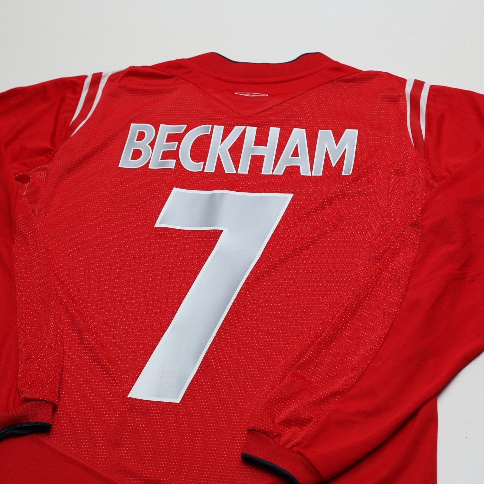 2004/06 Beckham #7 England Vintage Umbro LS Away Football Shirt (S) EURO 2004