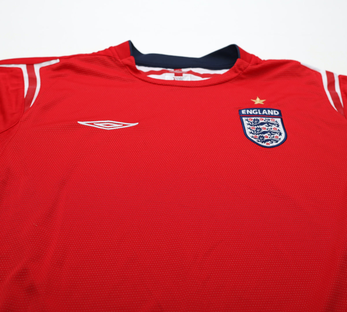 2004/06 ENGLAND Vintage Umbro Away Football Shirt (L)