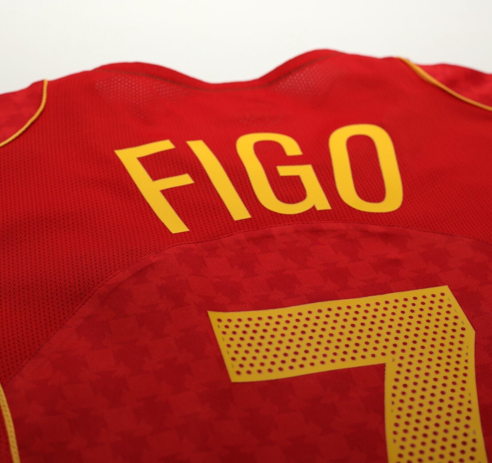 2004/06 FIGO #7 Portugal Vintage Nike Home Football Shirt (S) Euro 2004