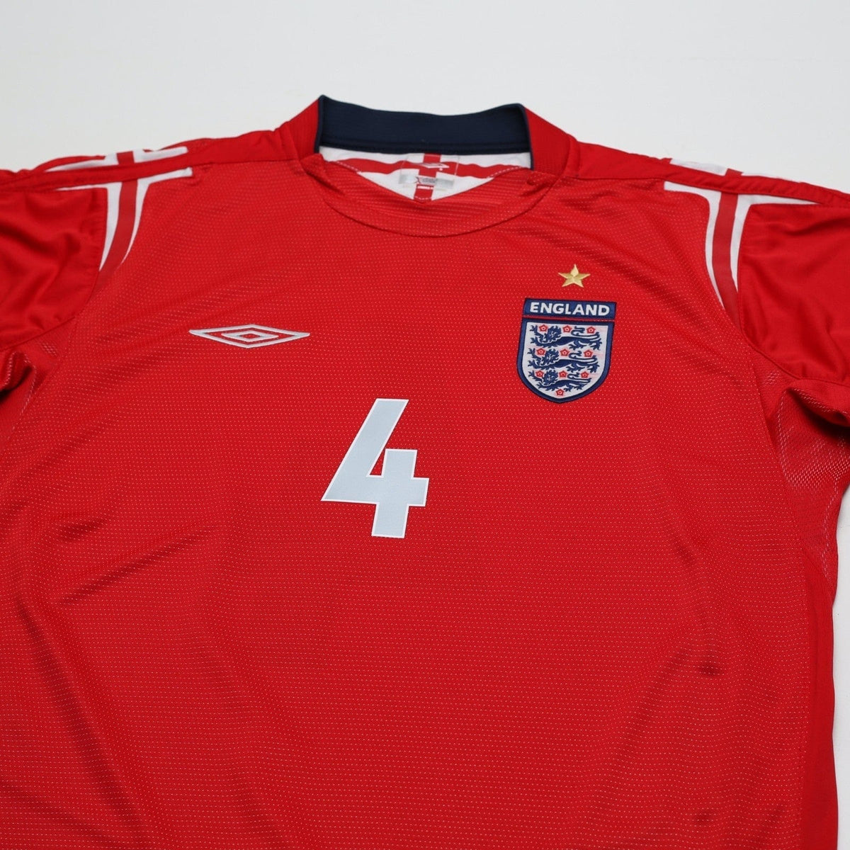 2004/06 Gerrard #4 England Vintage Umbro Away Football Shirt (L) EURO 2004