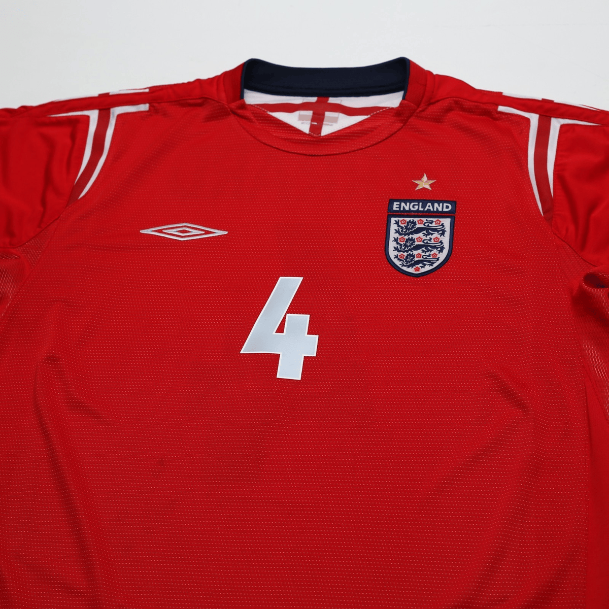 2004/06 Gerrard #4 England Vintage Umbro Away Football Shirt (L) EURO 2004