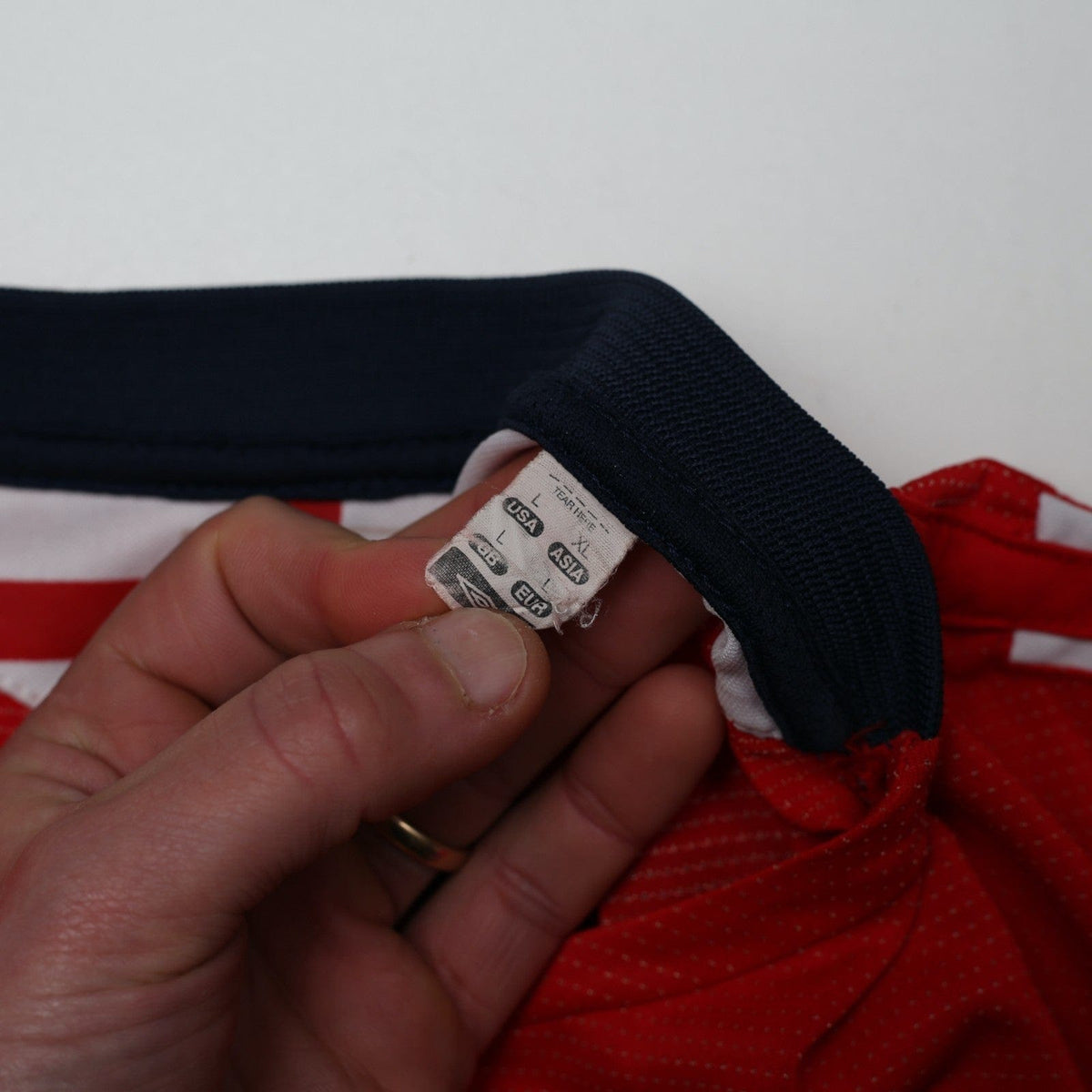 2004/06 Gerrard #4 England Vintage Umbro Away Football Shirt (L) EURO 2004