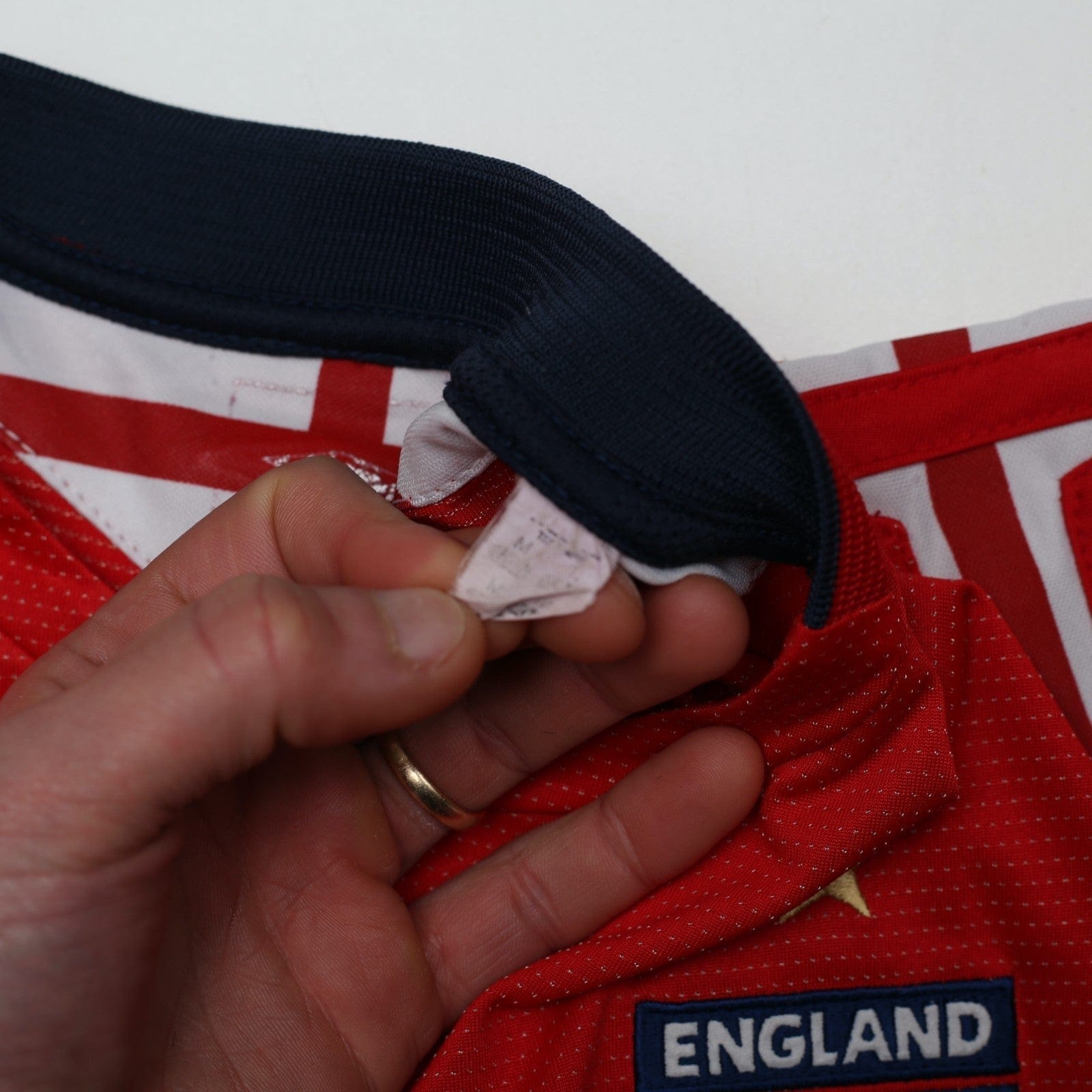 2004/06 Gerrard #4 England Vintage Umbro Away Football Shirt (M) EURO 2004