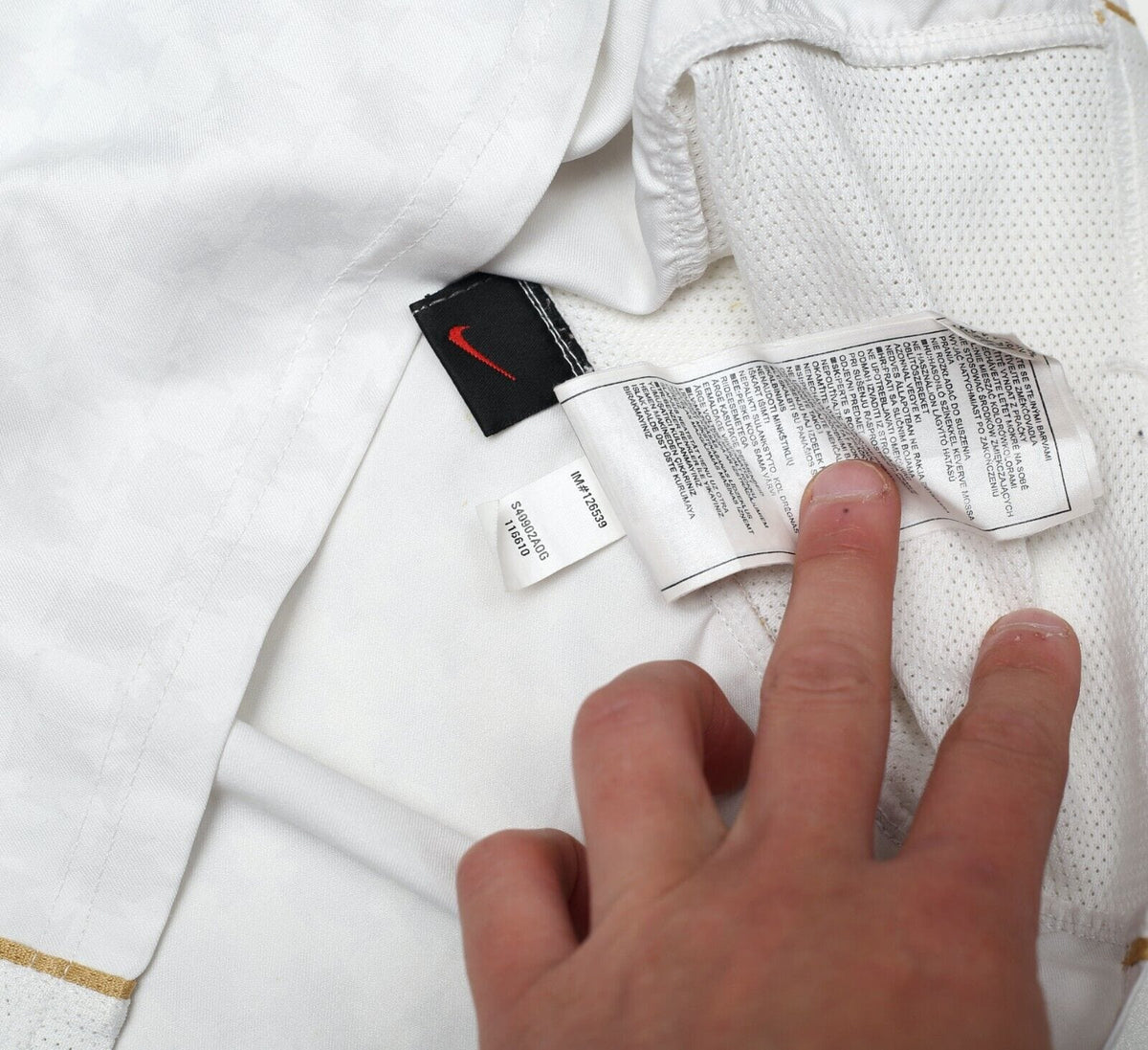 2004/06 PORTUGAL Vintage Nike Away Football Shirt (S) Euro 2004