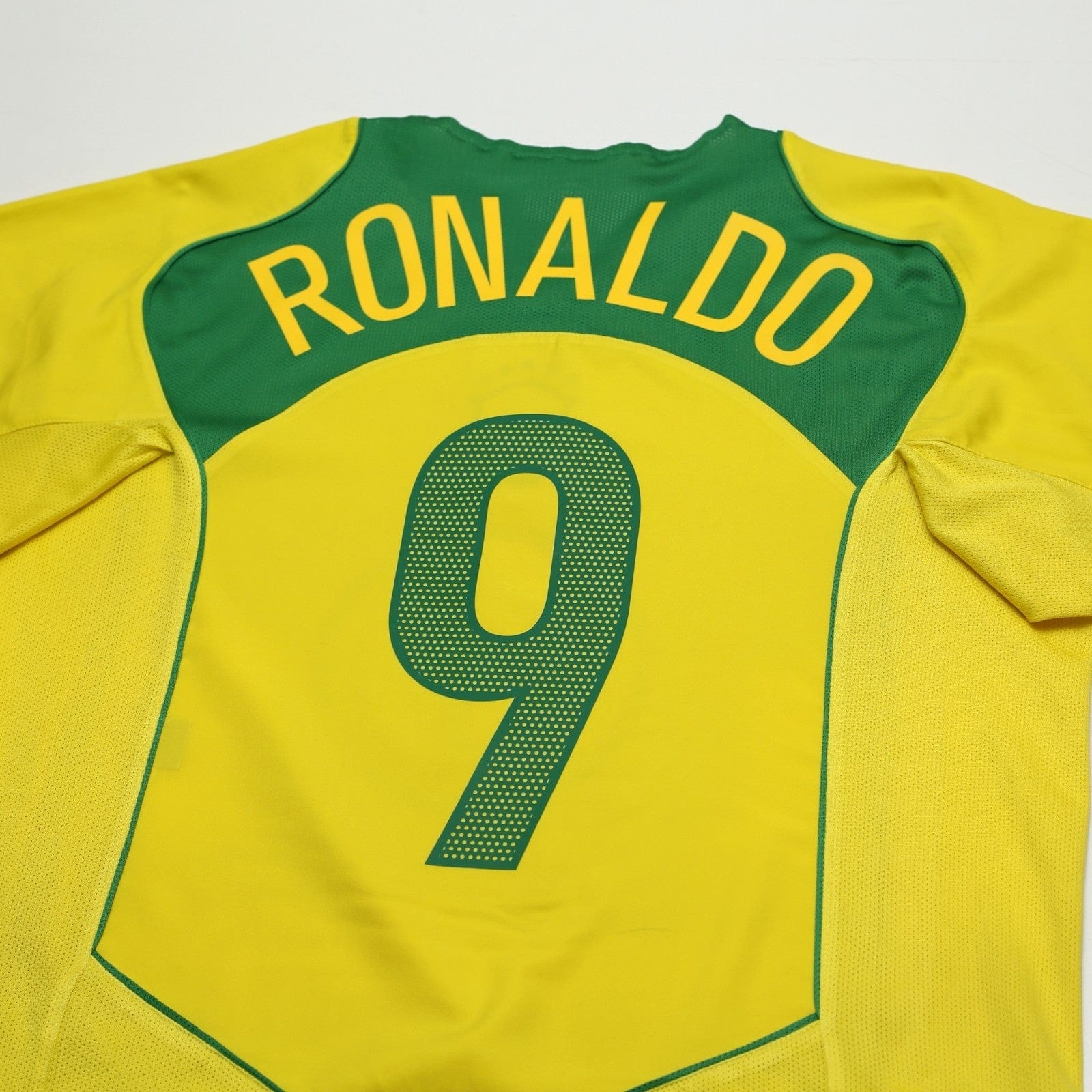 2004/06 Ronaldo #9 Brazil Vintage Nike Home Football Shirt (L) Total 90