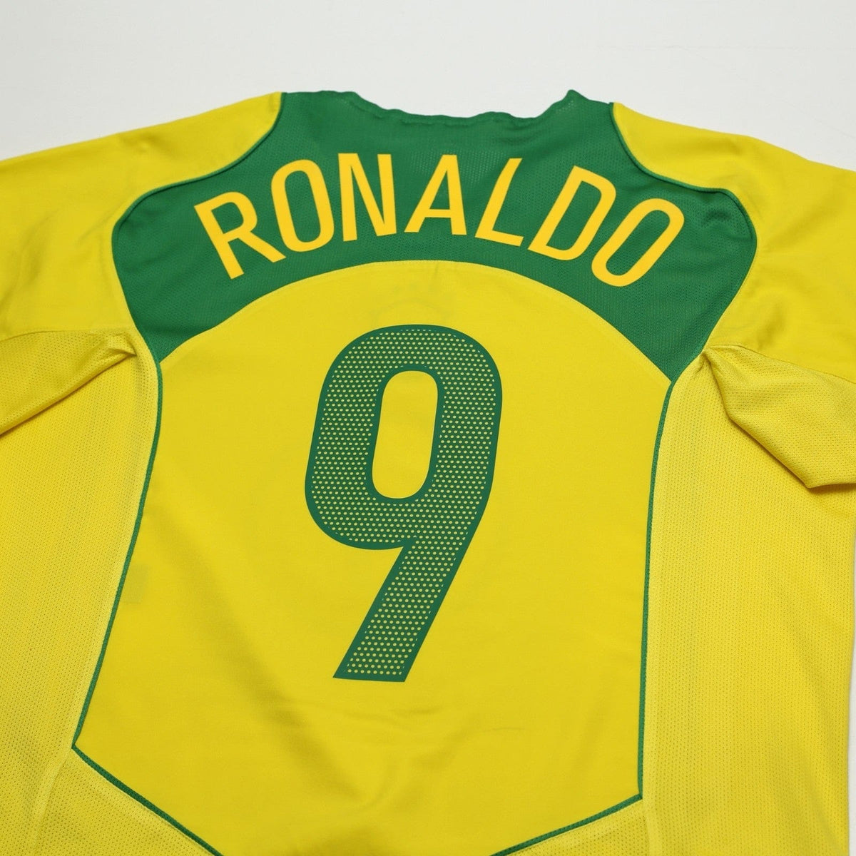 2004/06 Ronaldo #9 Brazil Vintage Nike Home Football Shirt (L) Total 90