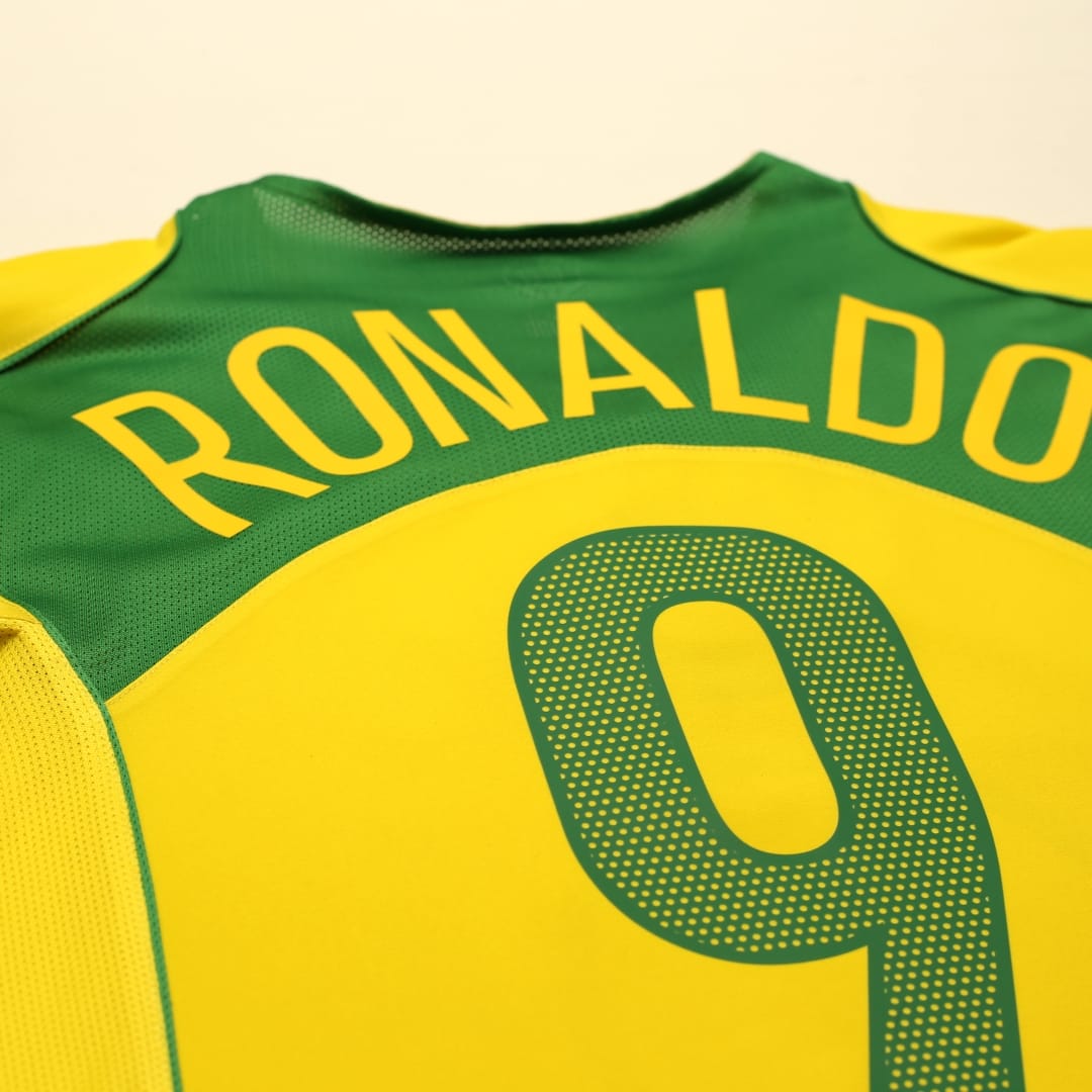 2004/06 Ronaldo #9 Brazil Vintage Nike Home Football Shirt (L) Total 90