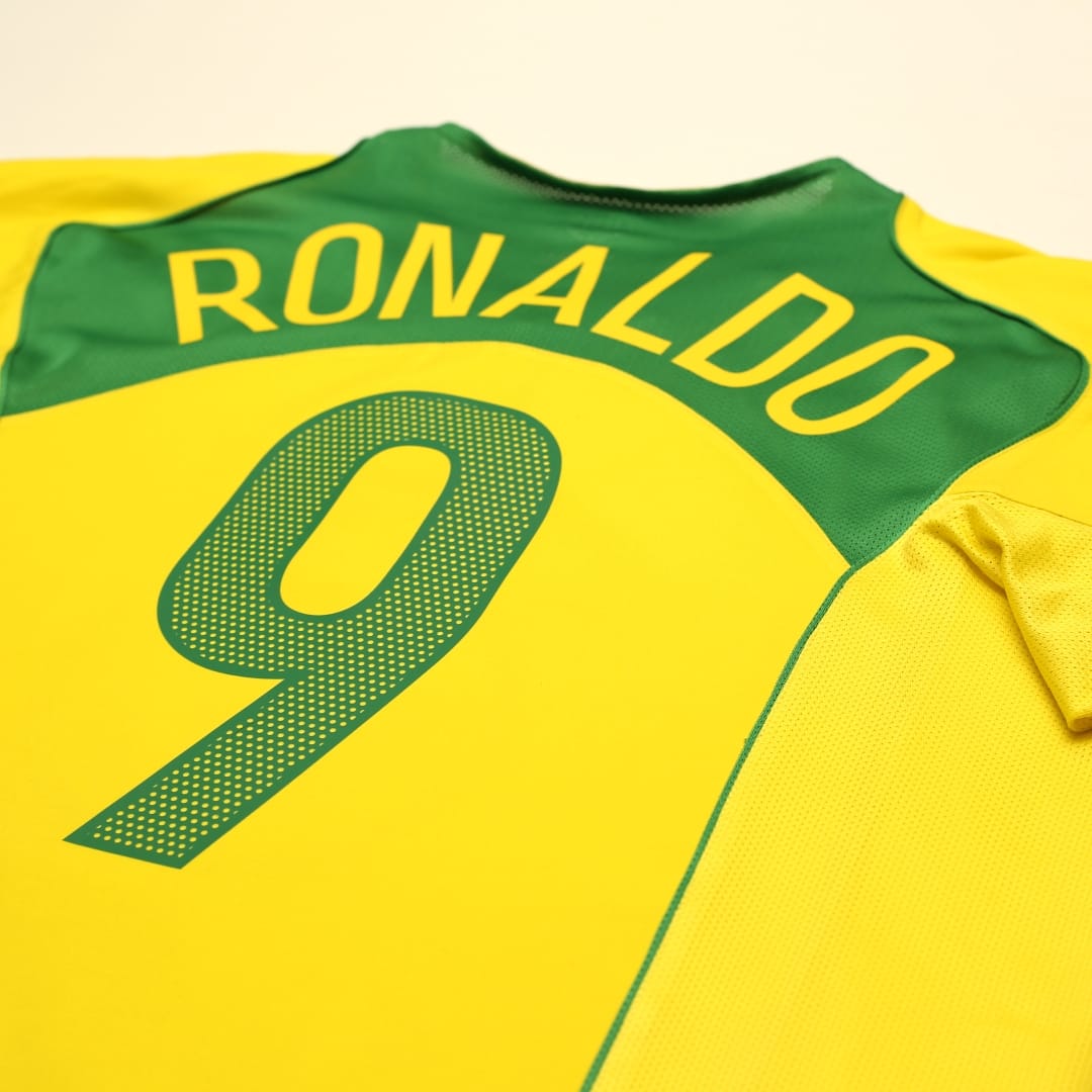 2004/06 Ronaldo #9 Brazil Vintage Nike Home Football Shirt (L) Total 90