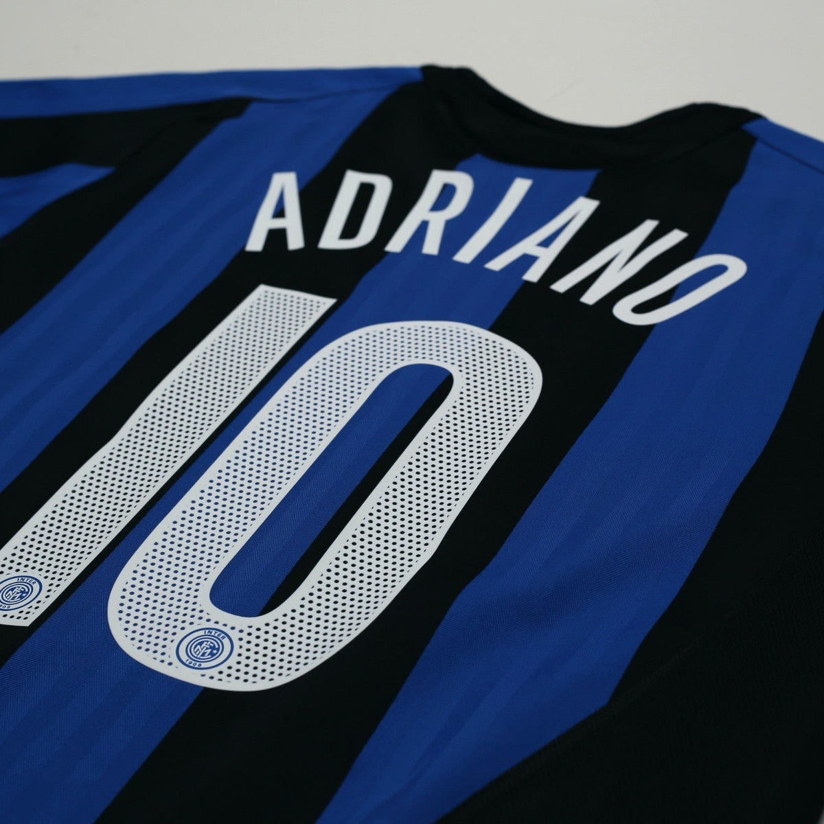 2005/06 Adriano #10 Inter Milan Vintage Nike Home Football Shirt (L)