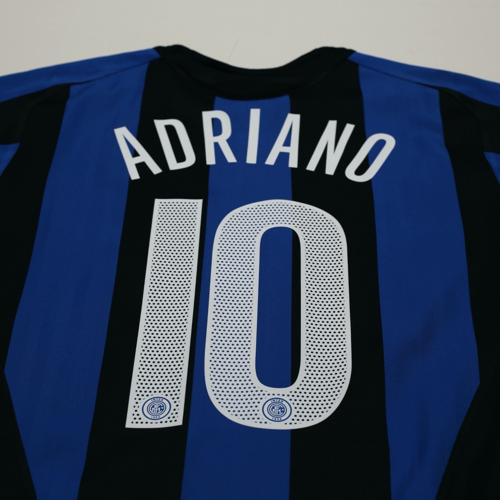 2005/06 Adriano #10 Inter Milan Vintage Nike Home Football Shirt (L)