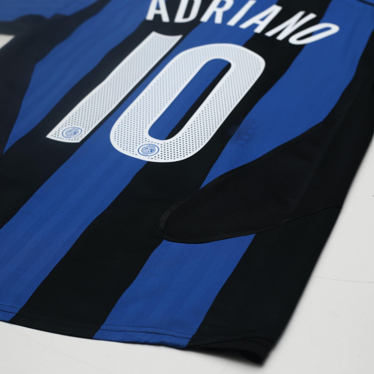 2005/06 Adriano #10 Inter Milan Vintage Nike Home Football Shirt (S)