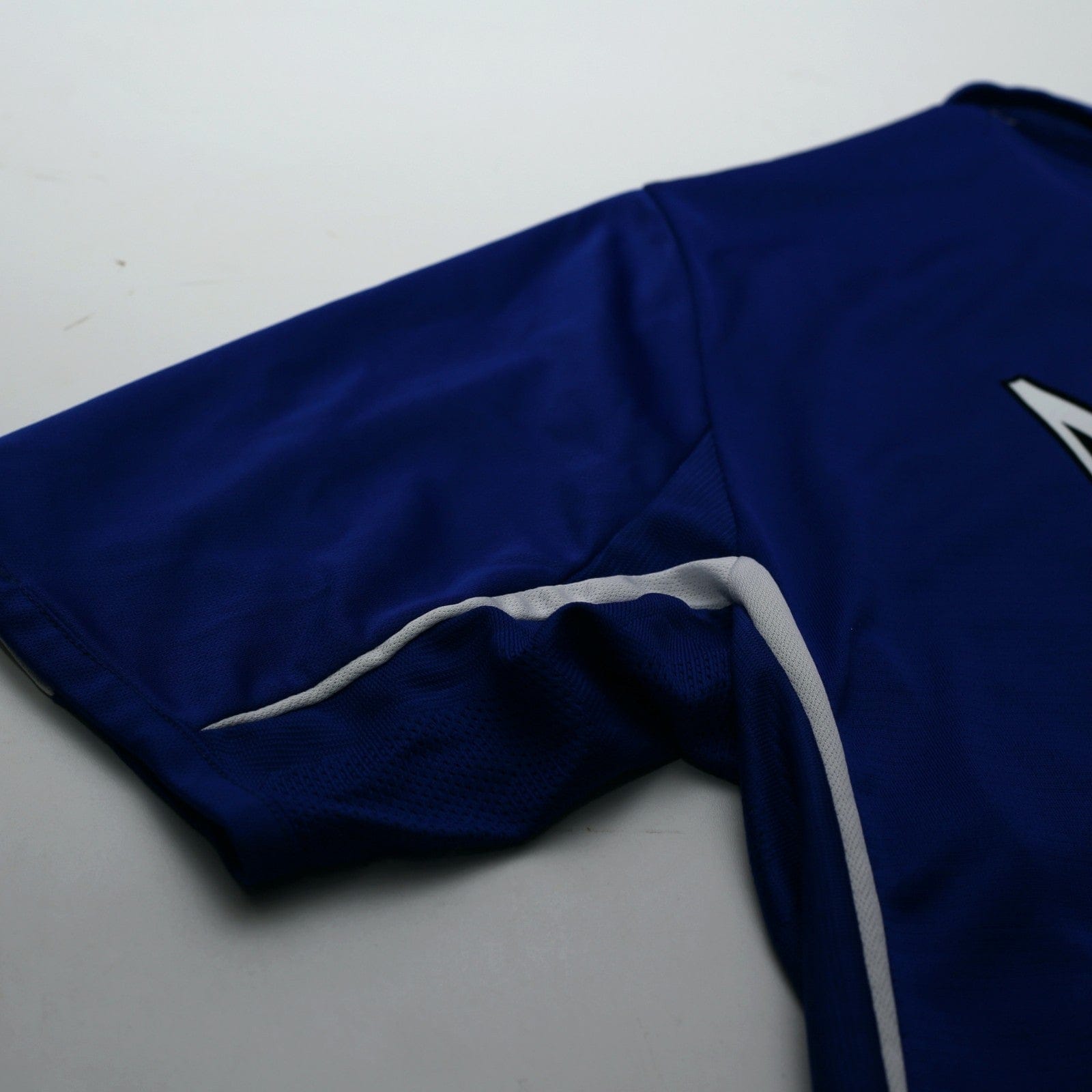 2005/06 Arteta #6 Everton Vintage Umbro Home Football Shirt (M)