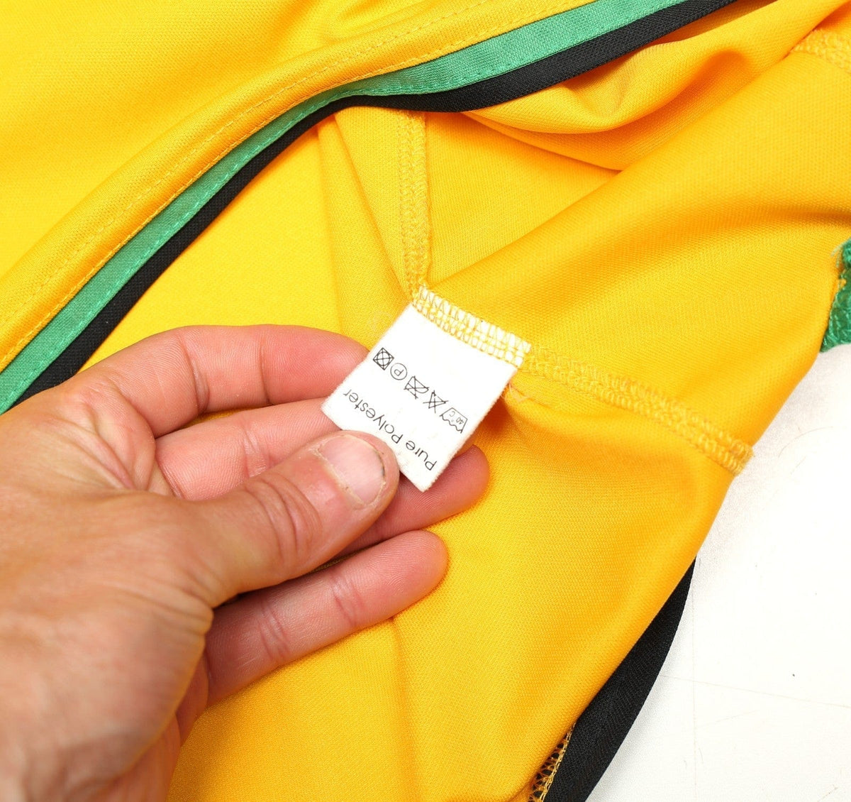 2005/06 ASHTON #10 Norwich City Vintage XARA Home Football Shirt (XL)