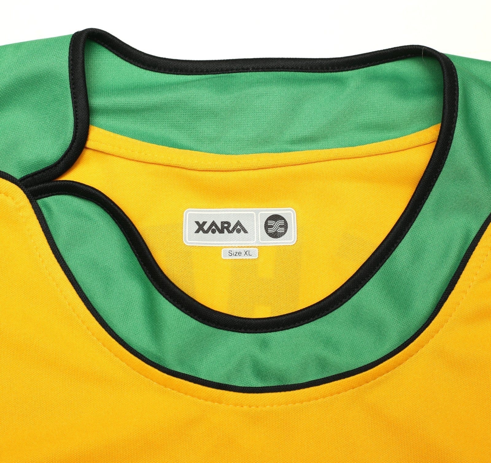 2005/06 ASHTON #10 Norwich City Vintage XARA Home Football Shirt (XL)