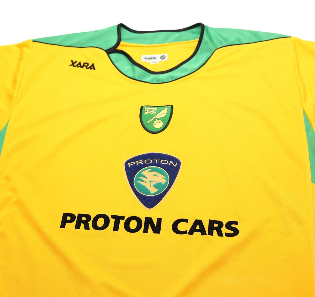 2005/06 ASHTON #10 Norwich City Vintage XARA Home Football Shirt (XL)