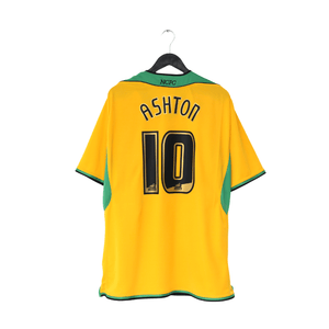 2005/06 ASHTON #10 Norwich City Vintage XARA Home Football Shirt (XL)