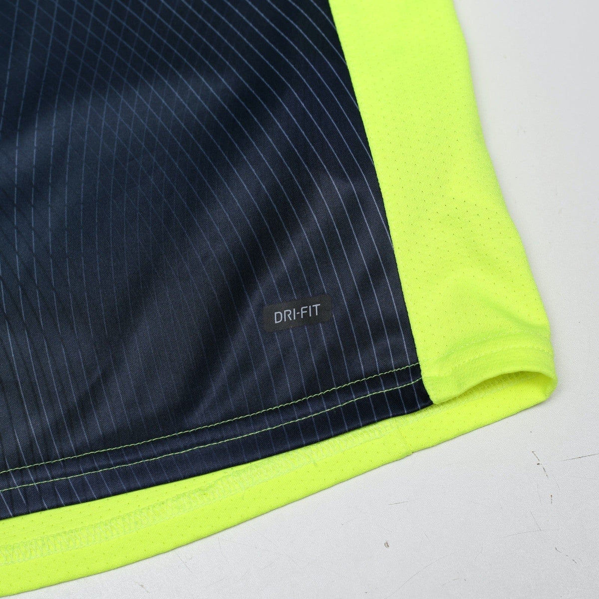 2005/06 Barcelona Vintage Nike Football Training Shirt (XXL)
