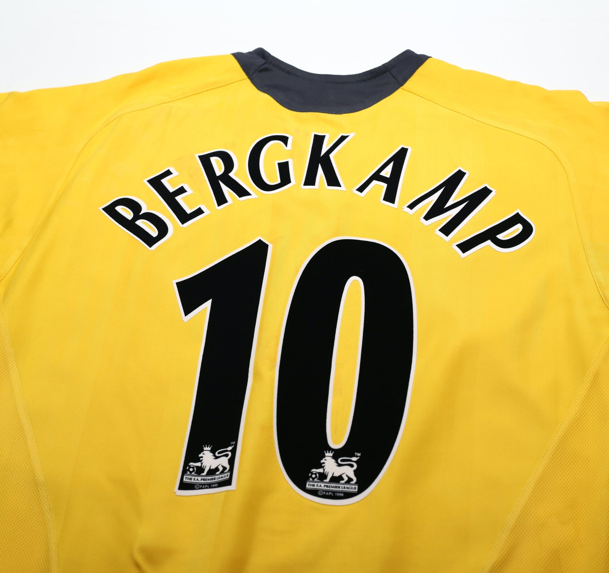 2005/06 BERGKAMP #10 Arsenal Vintage Nike Away Football Shirt (L)