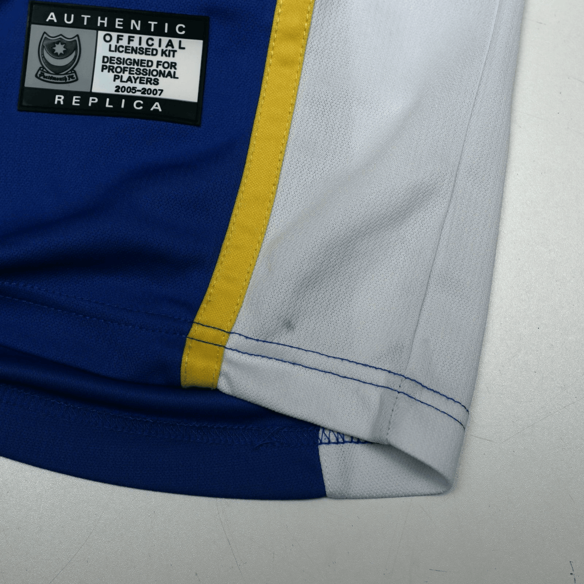 2005/06 D'Alessandro #4 Portsmouth Vintage Jako Home Football Shirt (XL)