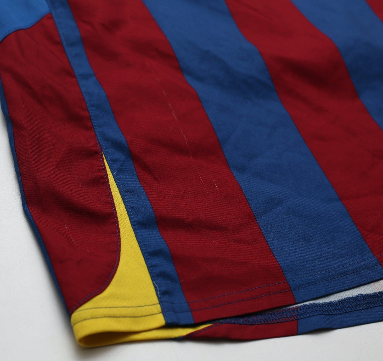 2005/06 ETO'O #9 Barcelona Vintage Nike Home Football Shirt (M) SIGNED