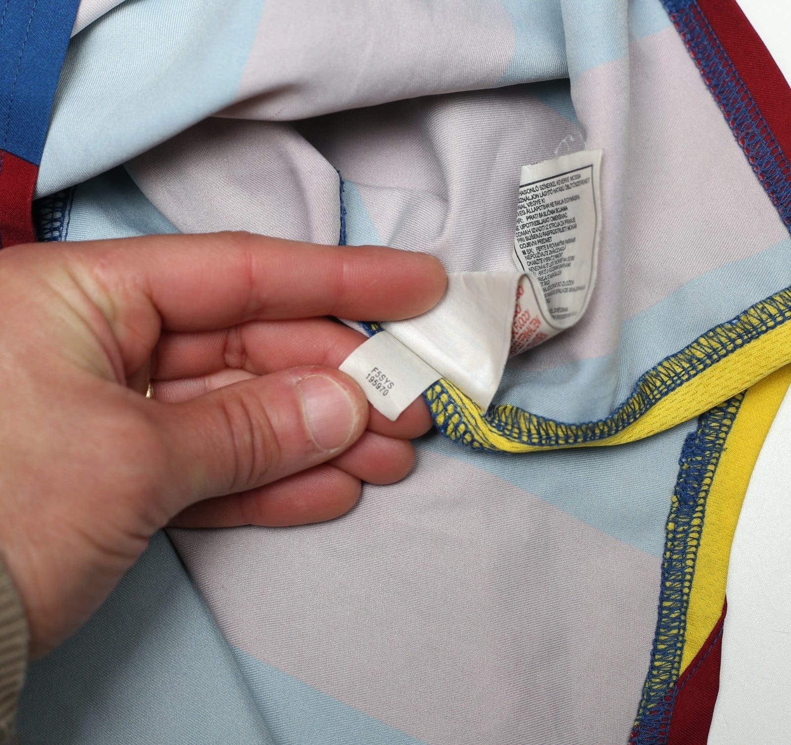 2005/06 ETO'O #9 Barcelona Vintage Nike Home Football Shirt (M) SIGNED