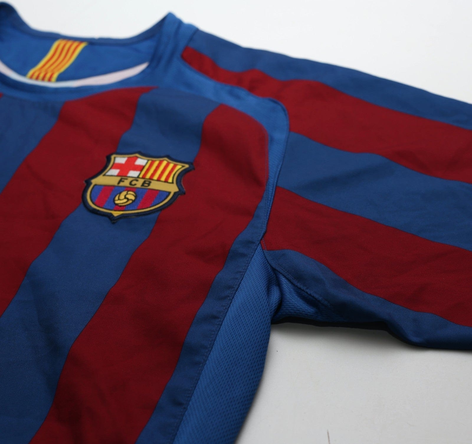 2005/06 ETO'O #9 Barcelona Vintage Nike Home Football Shirt (M) SIGNED