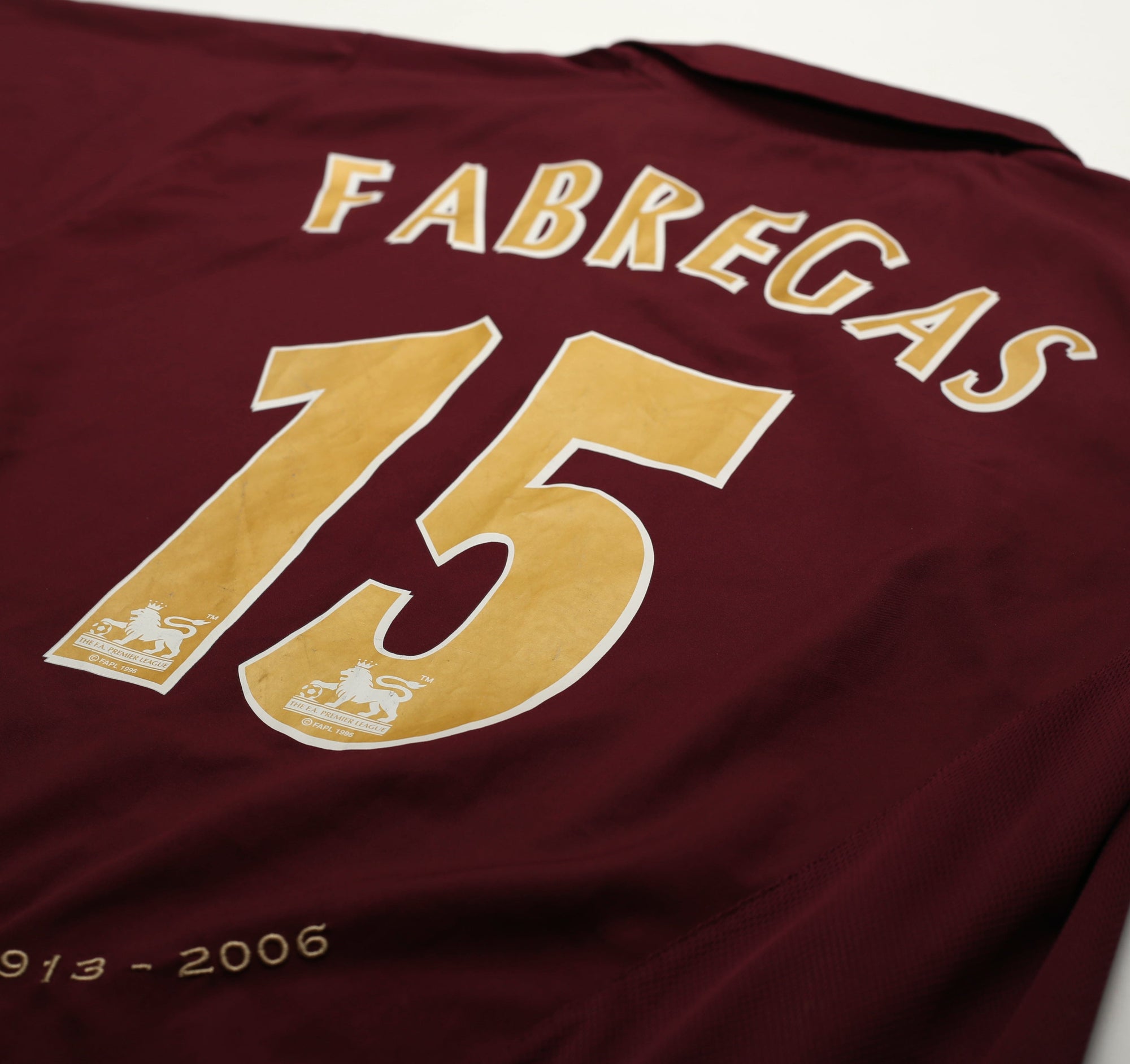 2005/06 FABREGAS #15 Arsenal Vintage Nike Home Football Shirt (L)