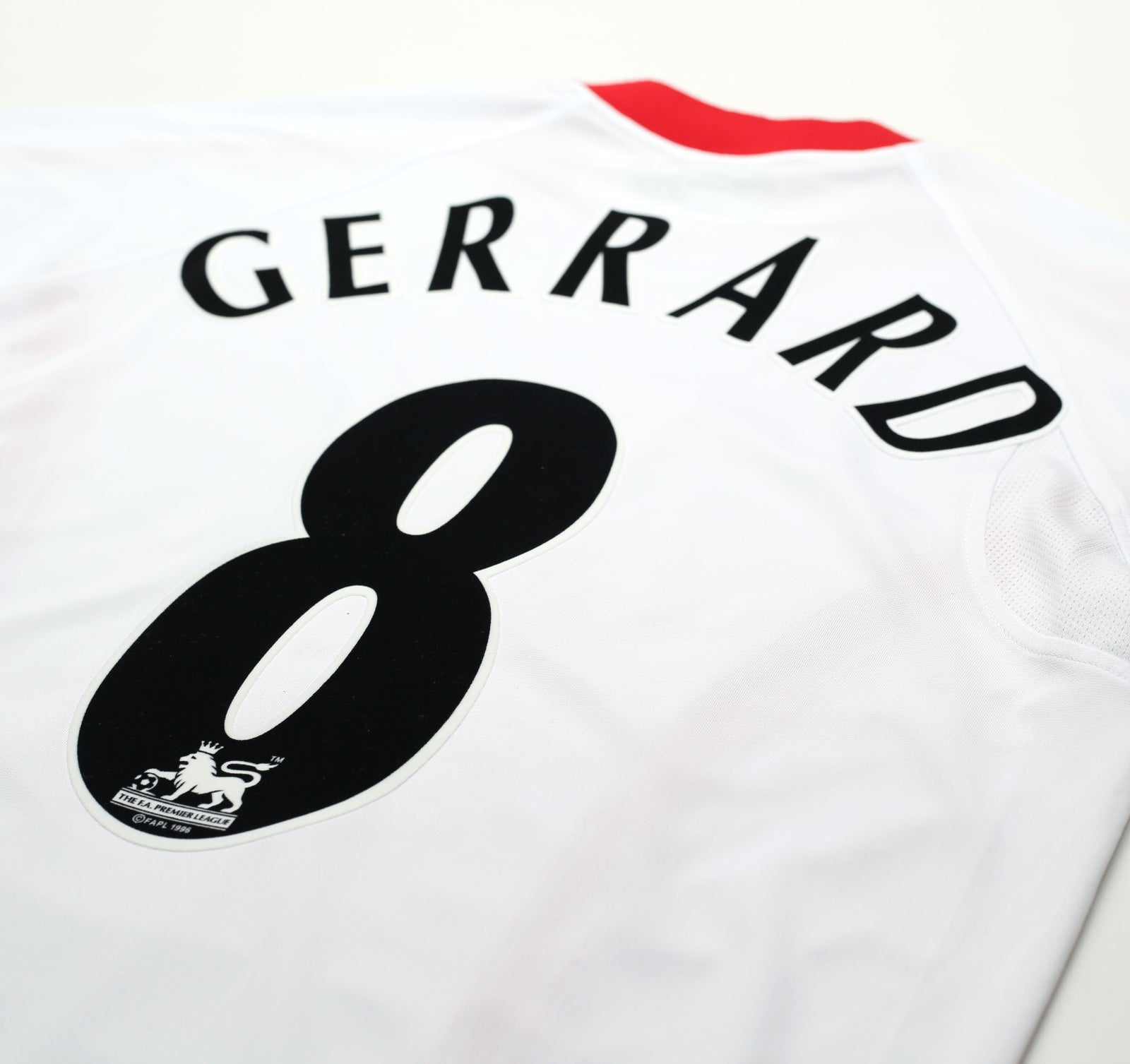 2005/06 GERRARD #8 Liverpool Vintage Reebok Away LS Football Shirt (S)