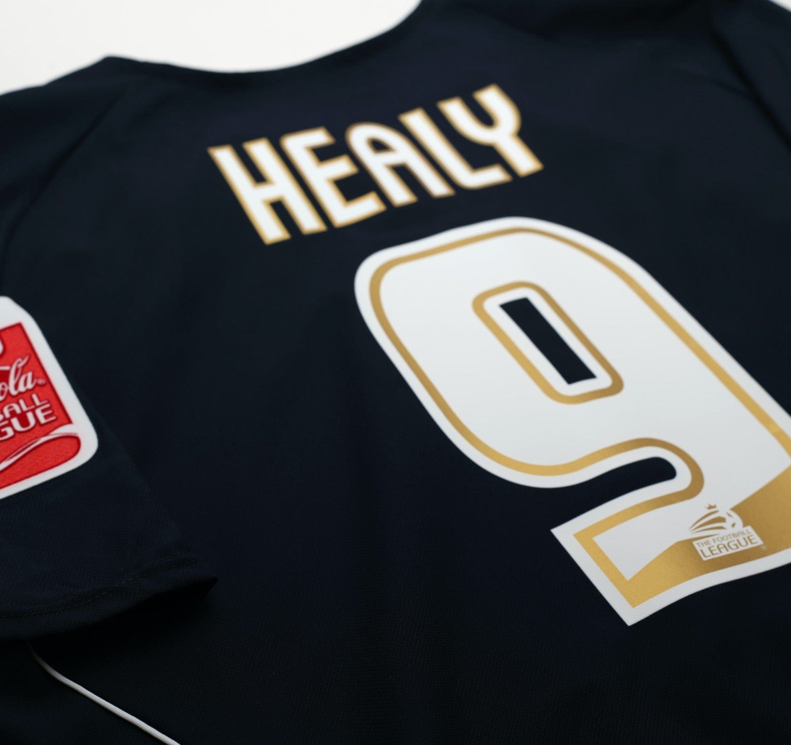 2005/06 HEALY #9 Leeds United Vintage Admiral Away Football Shirt (M)