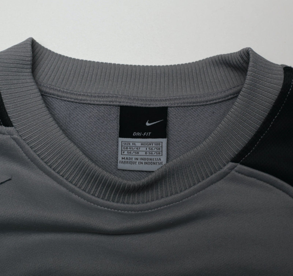 2005/06 JUVENTUS Vintage Nike Total 90 Training Sweatshirt (XL)