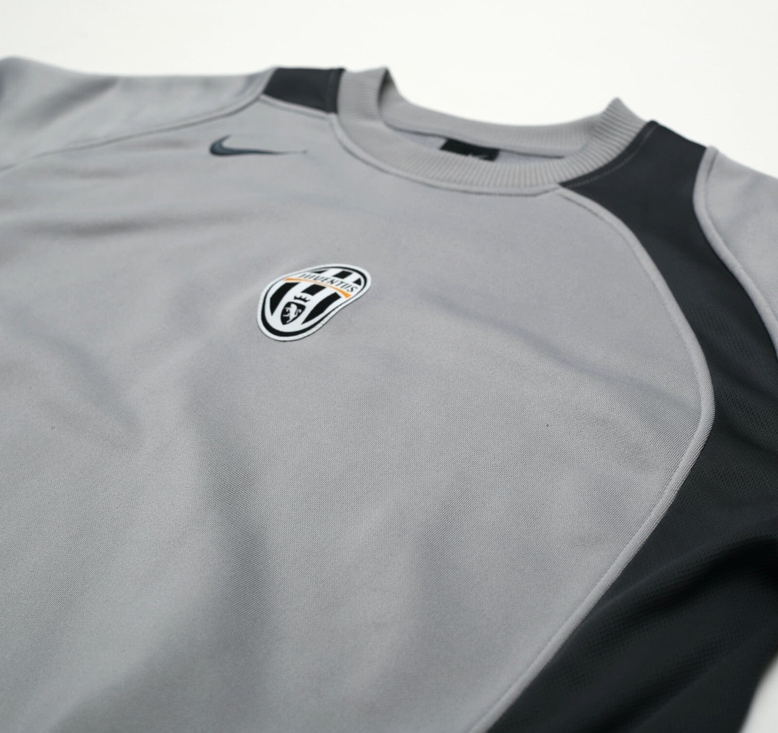 2005/06 JUVENTUS Vintage Nike Total 90 Training Sweatshirt (XL)