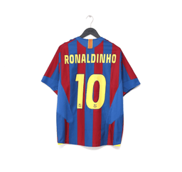 2005/06 RONALDINHO #10 Barcelona Vintage Nike Home Football Shirt (M)