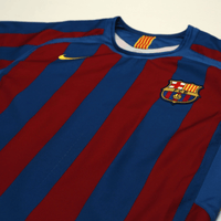 2005/06 Ronaldinho #10 Barcelona Vintage Nike Home Football Shirt (M)