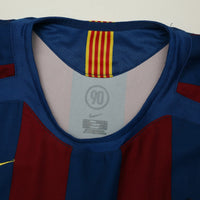 2005/06 Ronaldinho #10 Barcelona Vintage Nike Home Football Shirt (M)