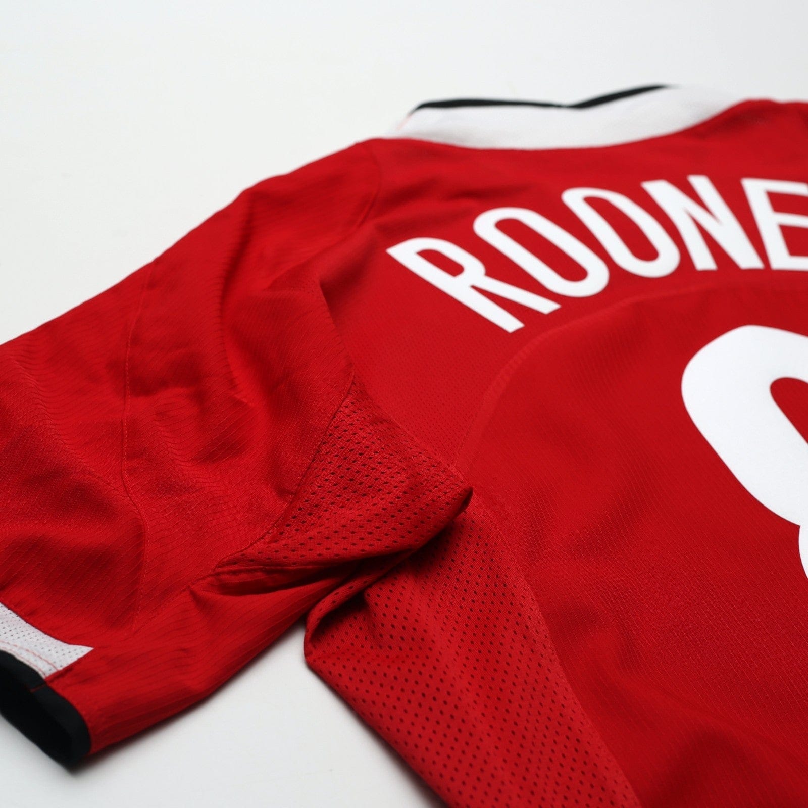2005/06 Rooney #8 Manchester United Vintage Nike Home Football Shirt (M)