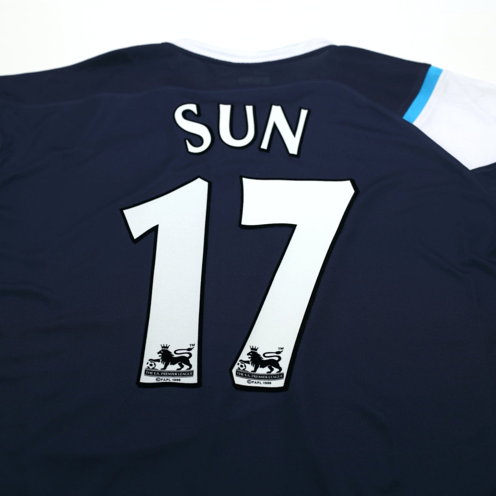 2005/06 Sun Ji Hai #17 Manchester City Vintage Reebok Away LS Football Shirt (M)