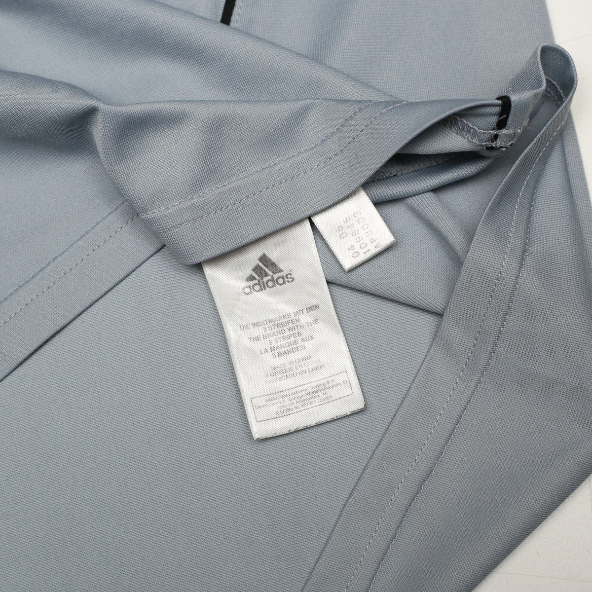 2005/06 Zidane #5 Real Madrid Vintag adidas Third Football Shirt (M)