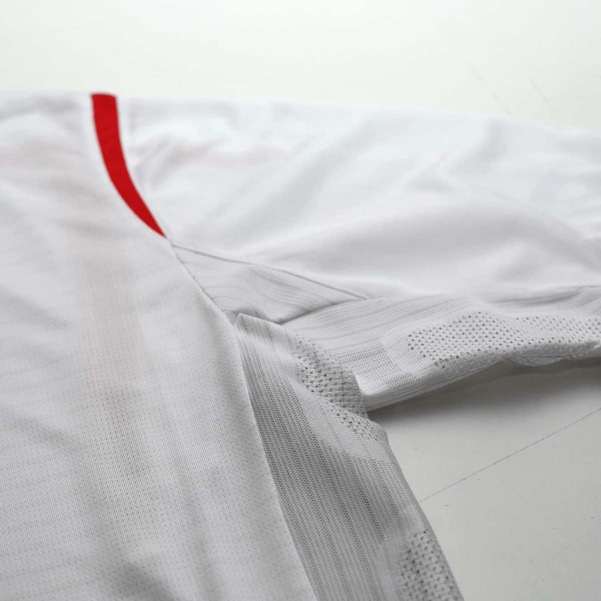 2005/07 Beckham #7 England Vintage Umbro Home Football Shirt (L) WC 2006