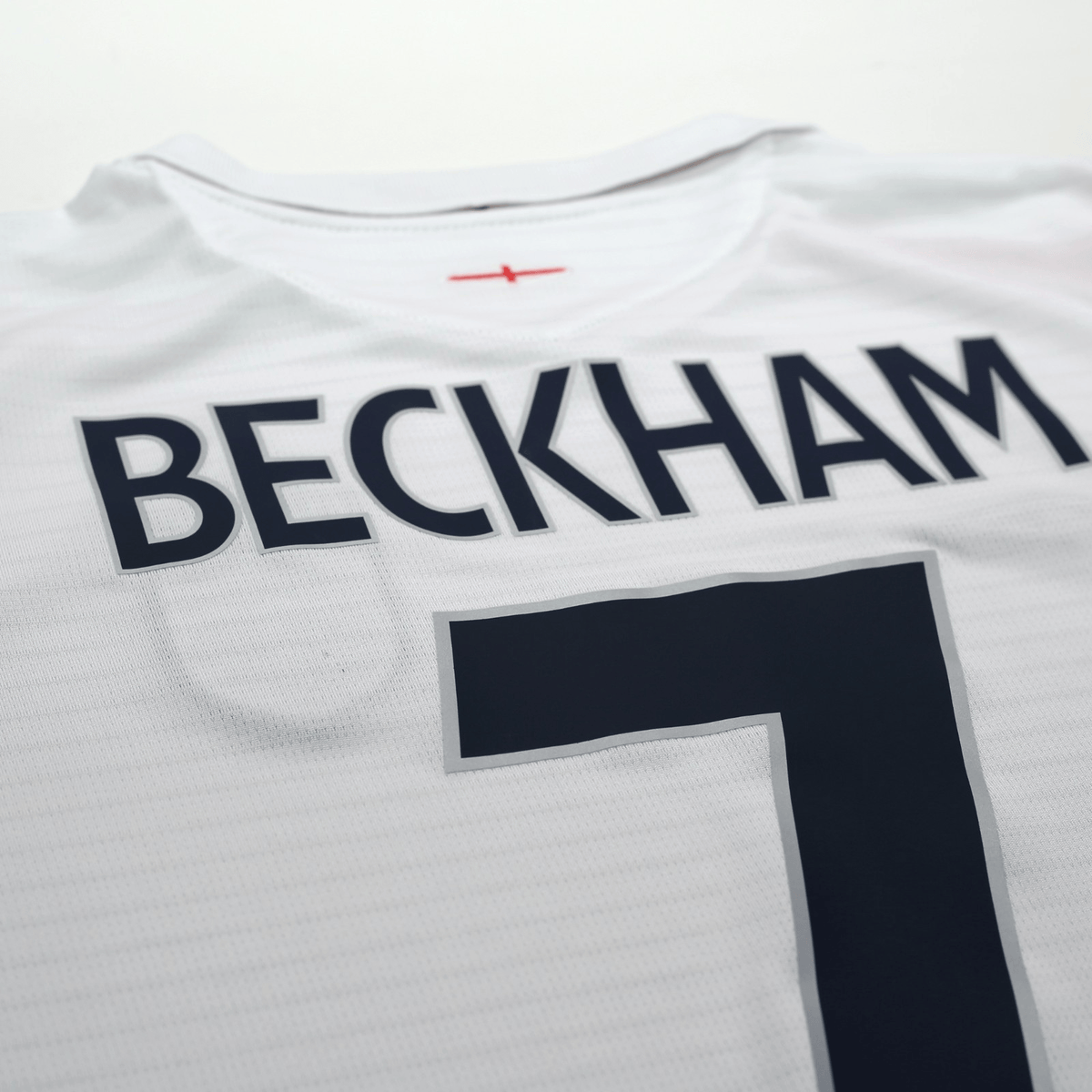 2005/07 Beckham #7 England Vintage Umbro Home Football Shirt (L) WC 2006