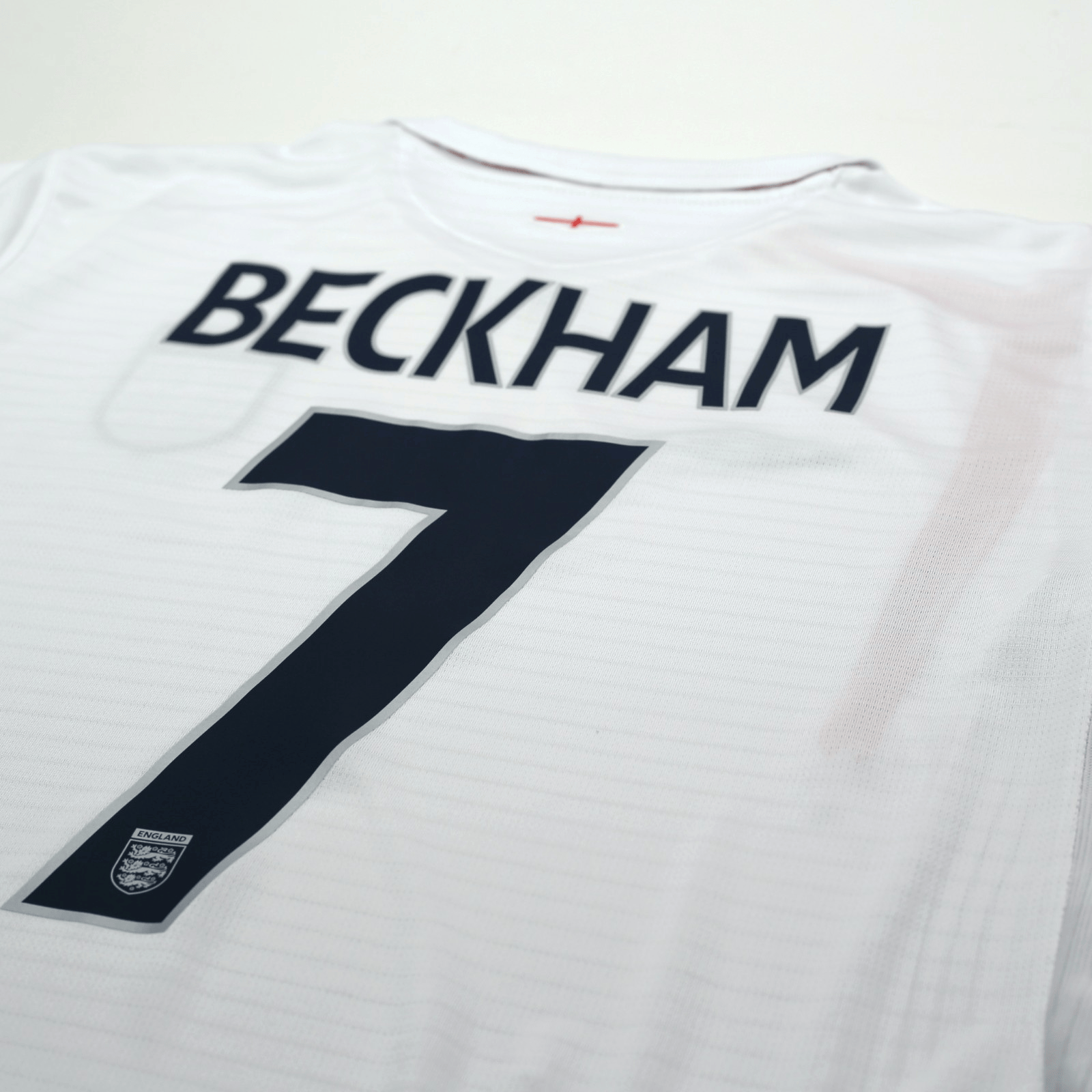 2005/07 Beckham #7 England Vintage Umbro Home Football Shirt (L) WC 2006