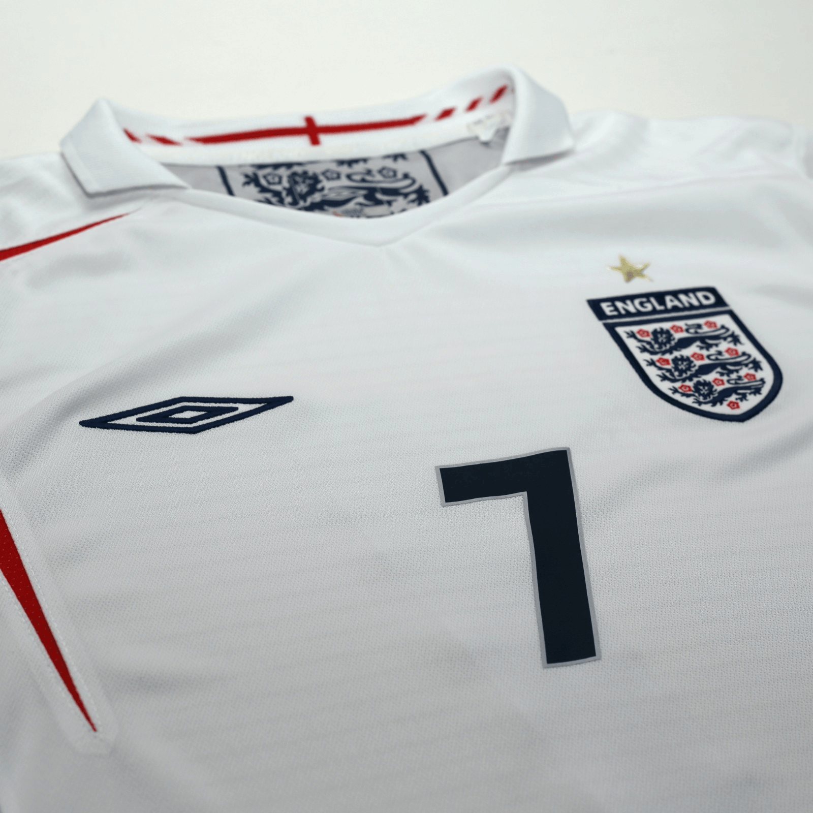 2005/07 Beckham #7 England Vintage Umbro Home Football Shirt (L) WC 2006